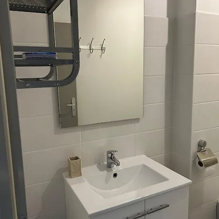 En Centre-ville Apartment *