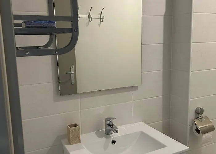 En Centre-ville Apartment *